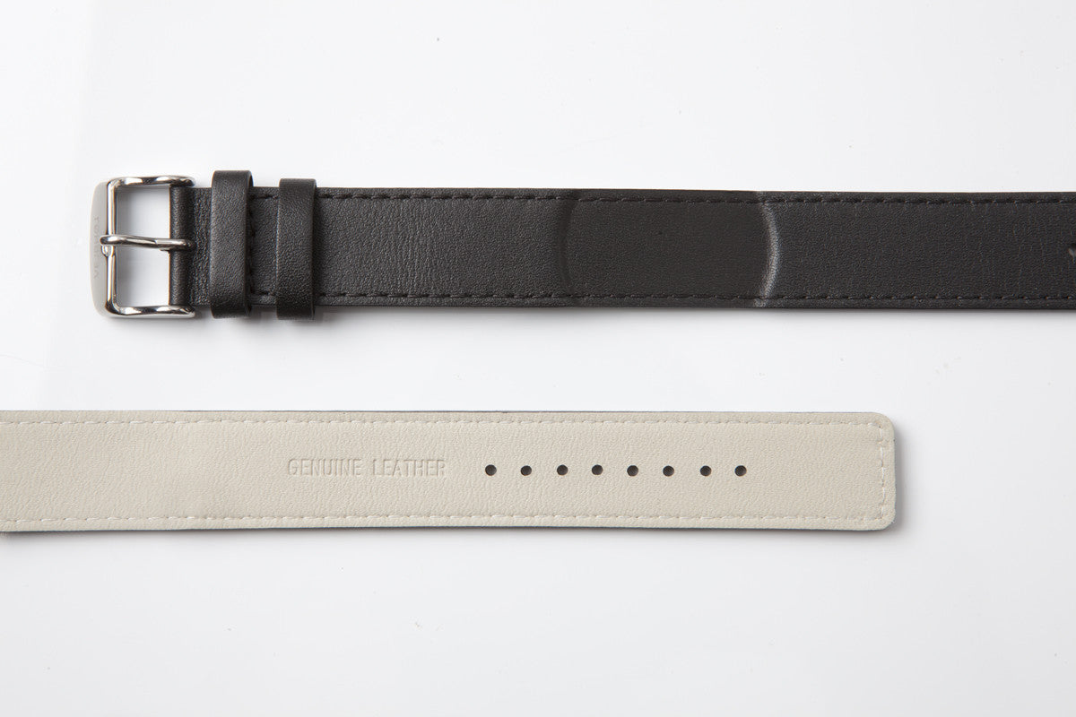 Long strap for nautic watch wit hsilver buckle