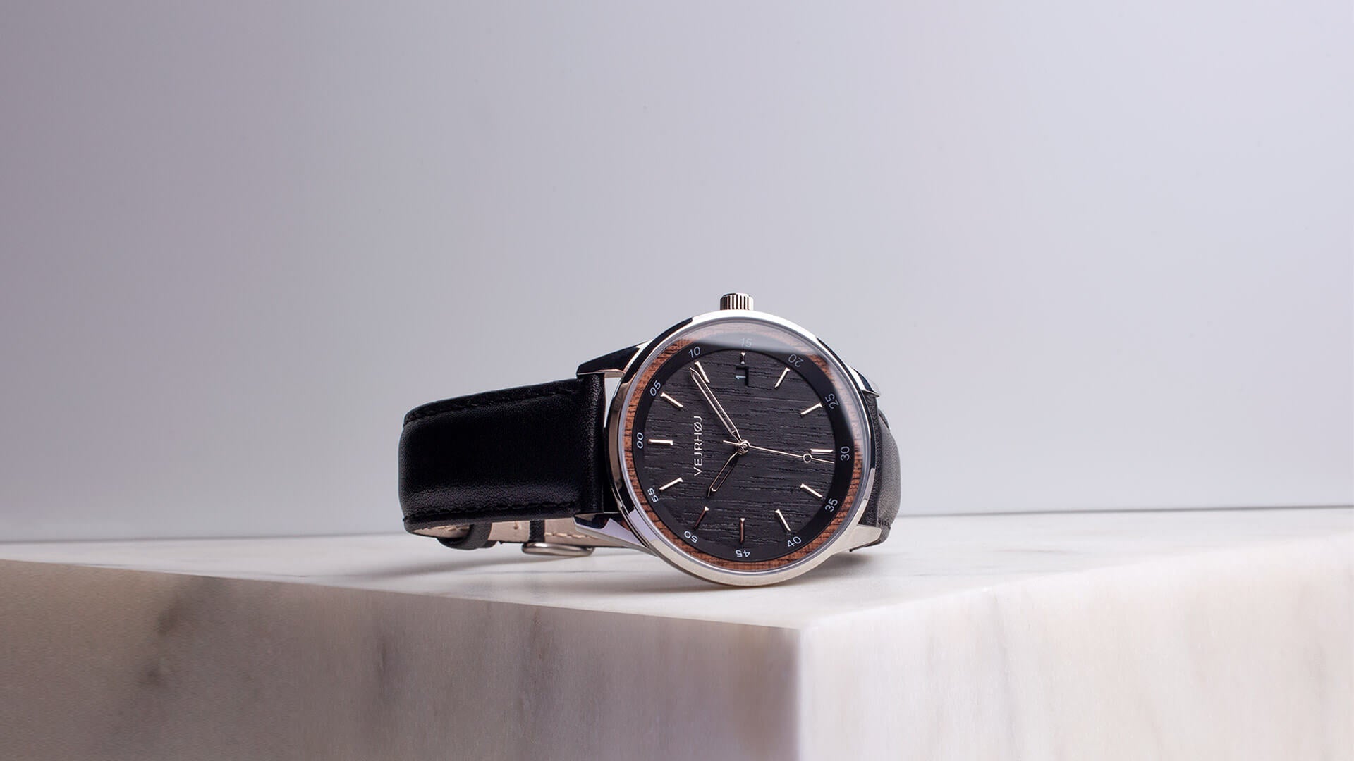 VEJRHØJ | Automatic watches crafted from wood & steel